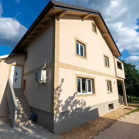 Apartman Lovre