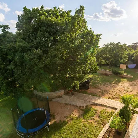 Apartman Lovre Appartamento
