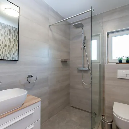 Appartamento Apartman Lovre Obrovac