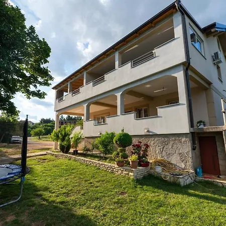 Apartman Lovre